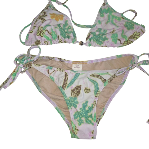 Mora Bikini Top And Ruched Bottom - Picture 4 of 7